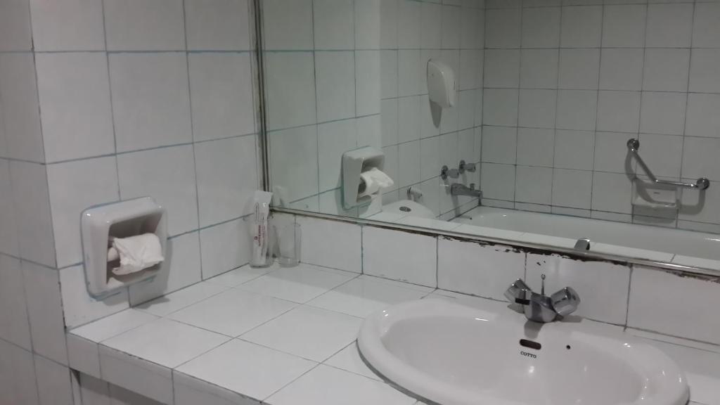 Marina Sentosa Hotel Batam Nagoya Dış mekan fotoğraf